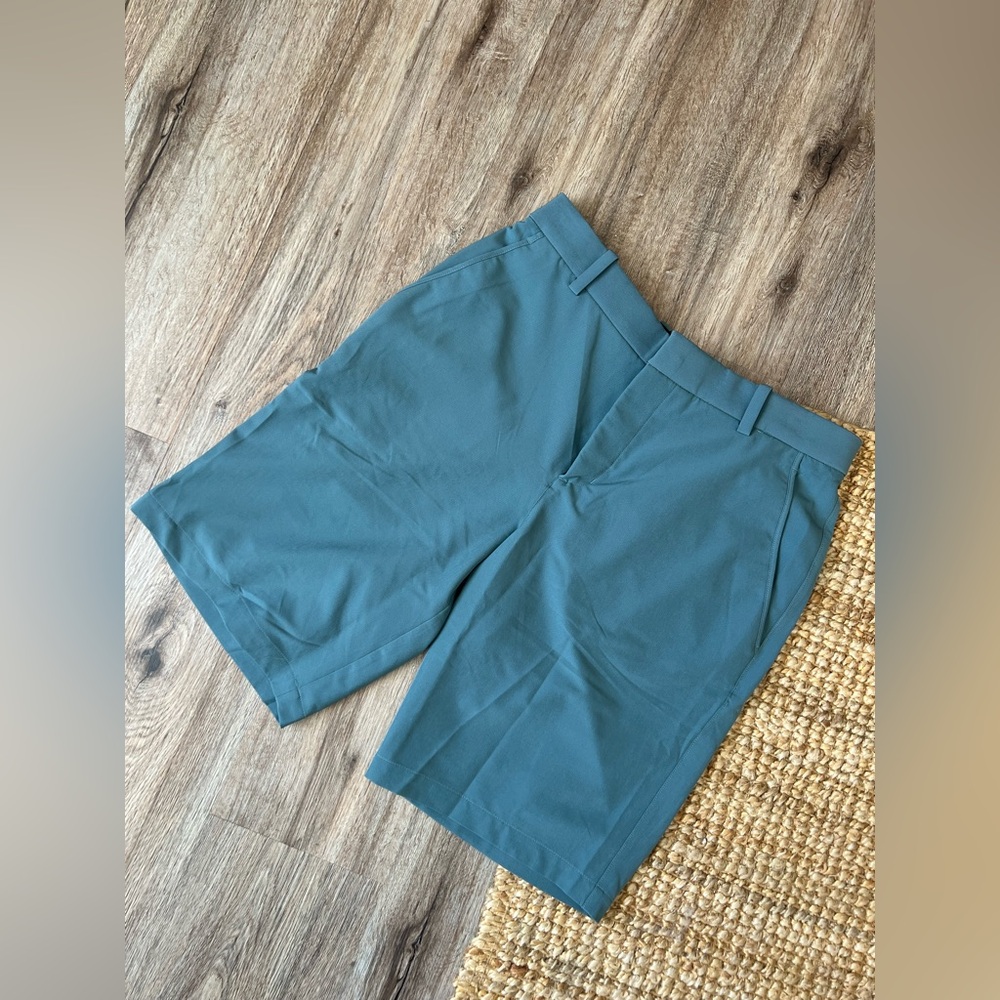NWOT Nike Dri-FIT Medium Men's Golf Shorts